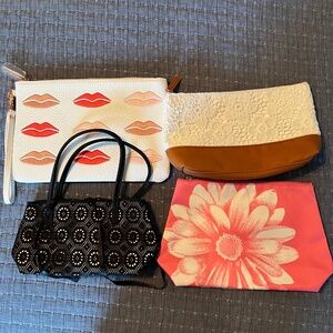 Cosmetic bags